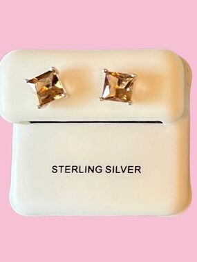 Sterling Silver Morganite Stud Earrings NWOT
